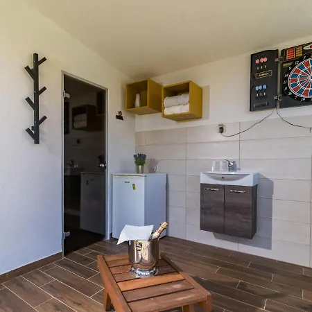 Petar By Interhome Tar-Vabriga