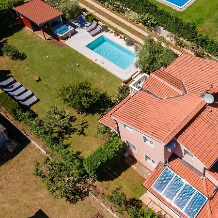 Petar By Interhome Tar-Vabriga