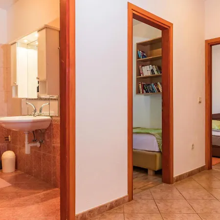 Feriehus Petar By Interhome