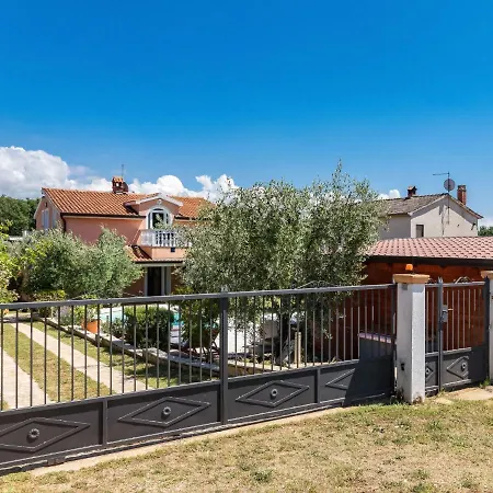 Feriehus Petar By Interhome