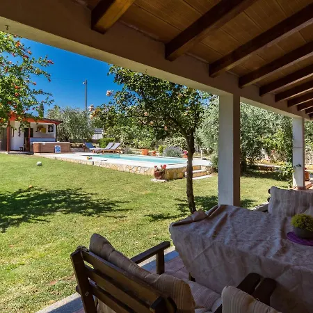 Feriehus Petar By Interhome Tar-Vabriga