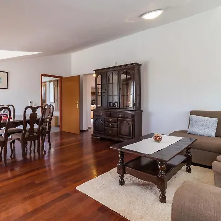 بيت للعطل Petar By Interhome