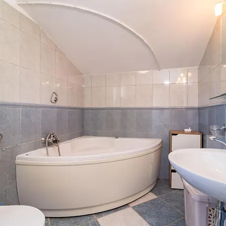 Petar By Interhome Feriehus Tar-Vabriga