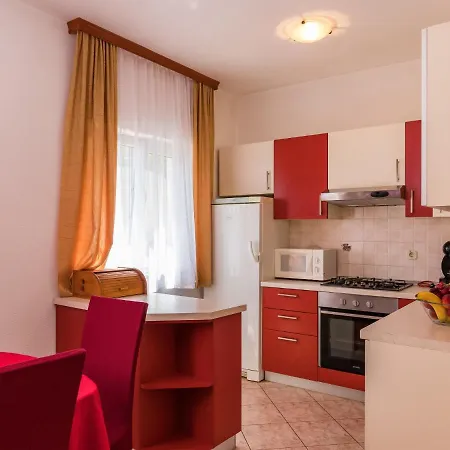 Petar By Interhome Holiday home Tar-Vabriga