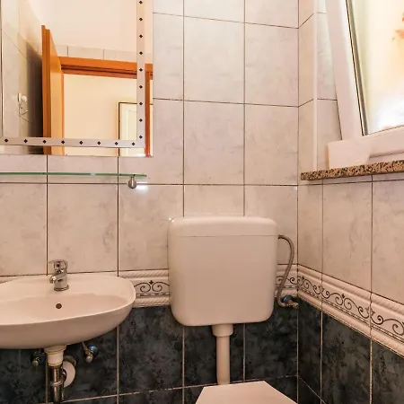 Petar By Interhome Holiday home Tar-Vabriga
